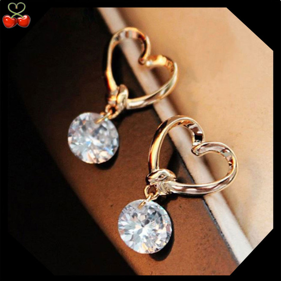 Golden Threads Jewelry - 🍒LAST heart💎hypoallergenic gold earrings